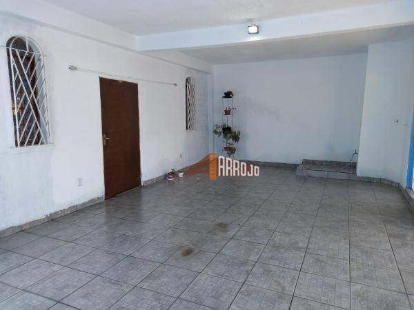 Sobrado à venda com 4 quartos, 357m² - Foto 3