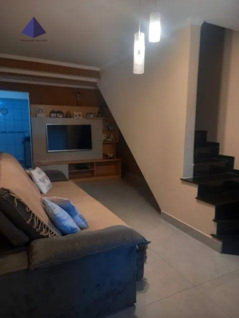 Sobrado à venda com 2 quartos, 125m² - Foto 2