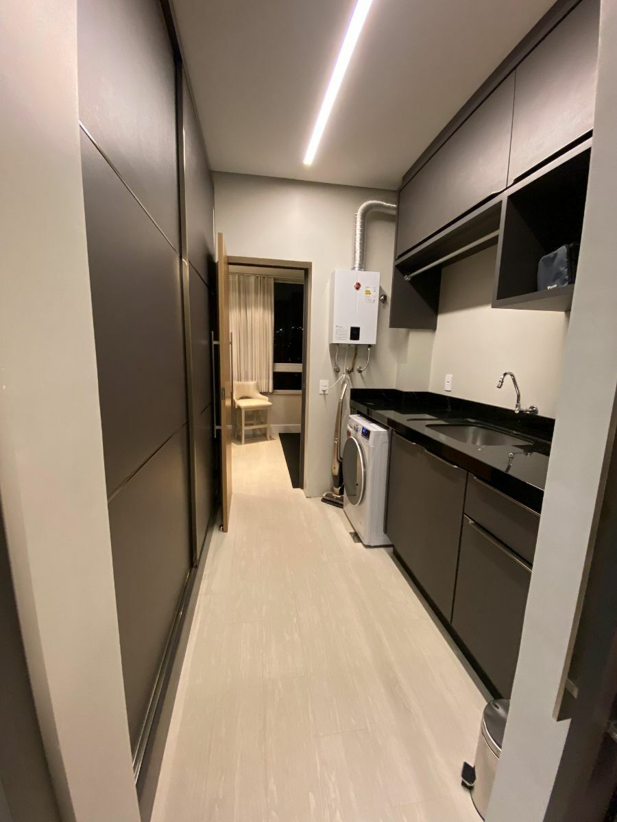 Apartamento à venda com 3 quartos, 147m² - Foto 9