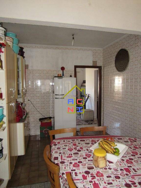 Casa à venda e aluguel com 5 quartos, 160m² - Foto 21