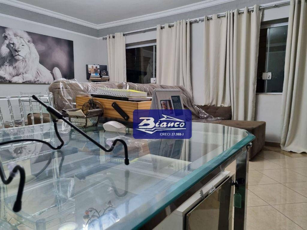 Sobrado à venda e aluguel com 3 quartos, 380m² - Foto 37