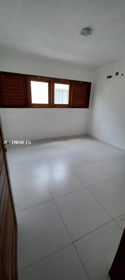 Casa à venda com 3 quartos, 340m² - Foto 15