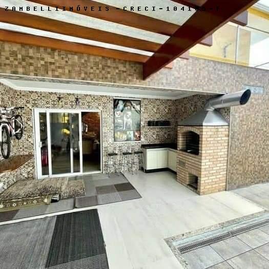 Sobrado à venda com 3 quartos, 300m² - Foto 2