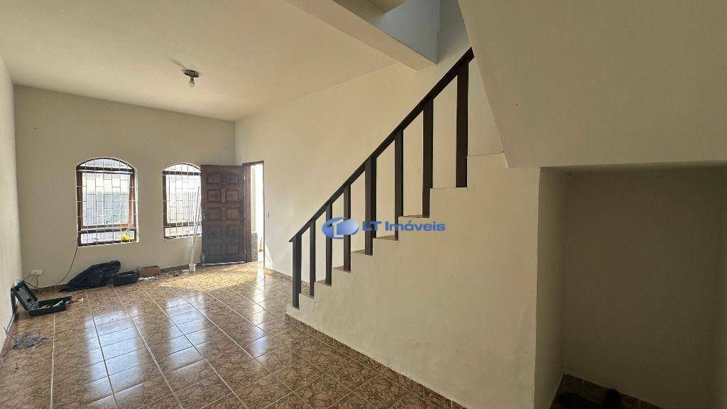 Sobrado para alugar com 3 quartos, 120m² - Foto 12