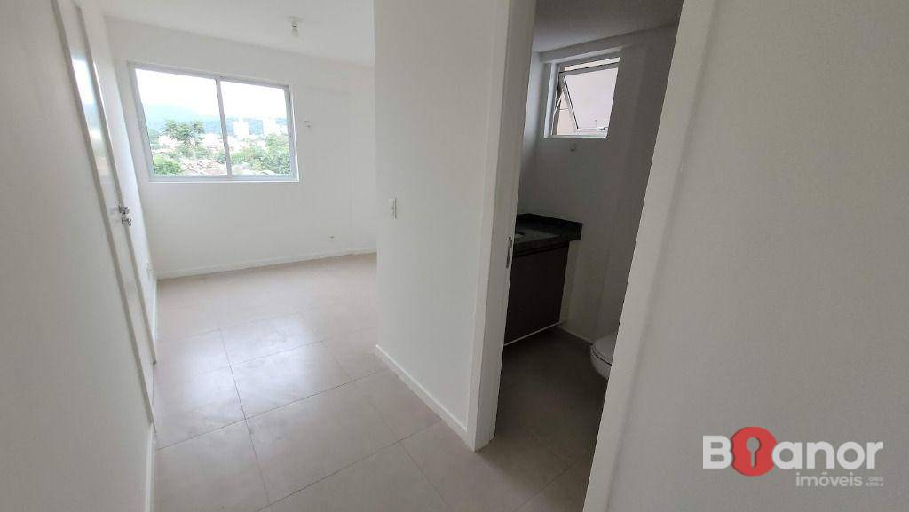 Apartamento para alugar com 3 quartos, 75m² - Foto 16