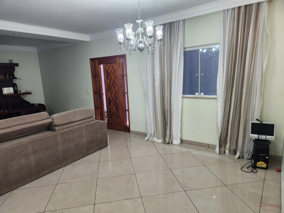 Sobrado à venda com 3 quartos, 310m² - Foto 4