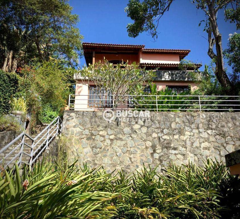 Casa à venda com 5 quartos, 345m² - Foto 1