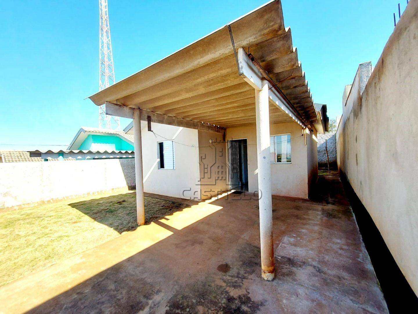 Casa à venda com 2 quartos, 54m² - Foto 2