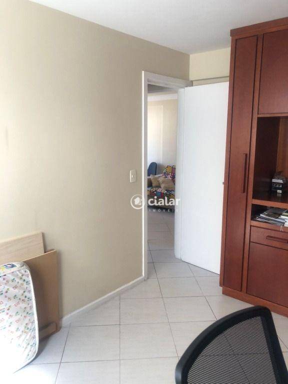 Apartamento à venda com 2 quartos, 62m² - Foto 27