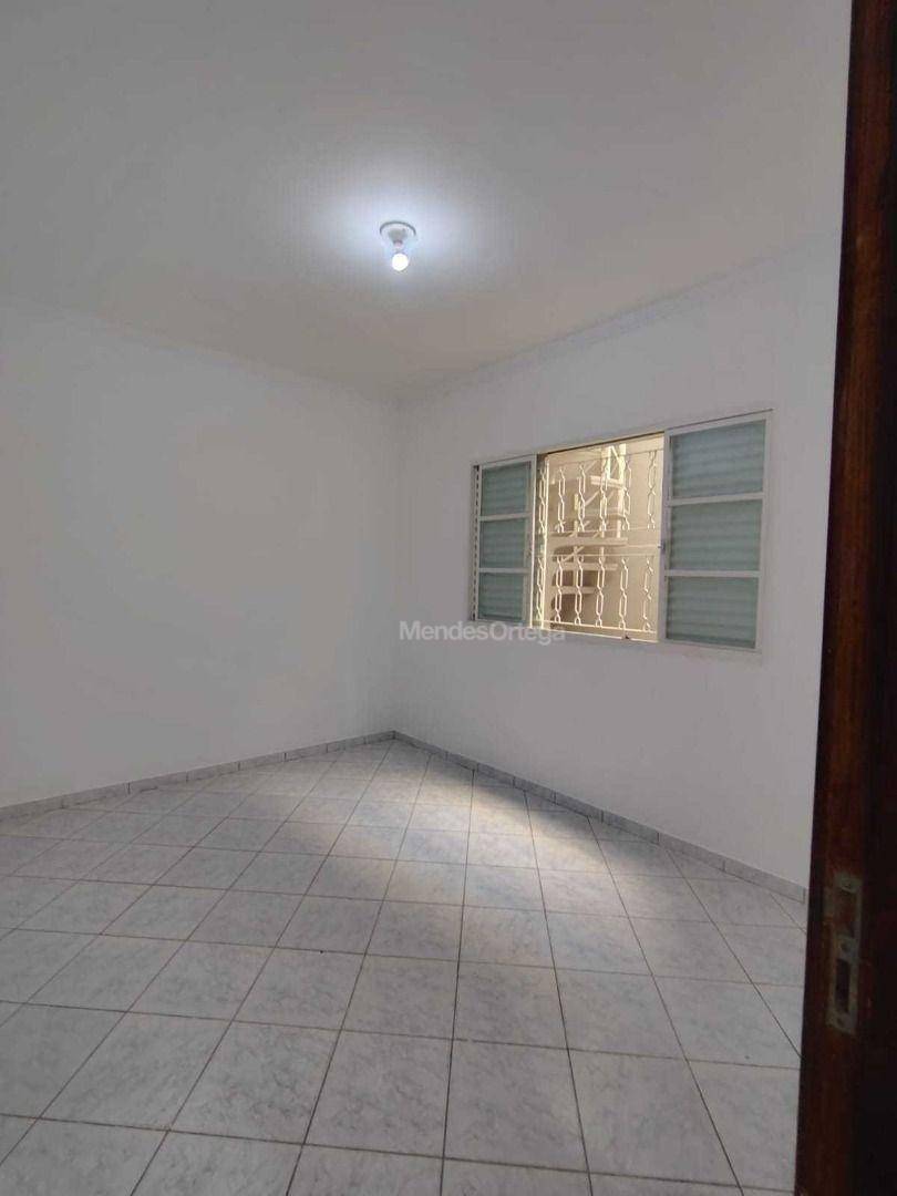 Casa à venda com 2 quartos, 180m² - Foto 17