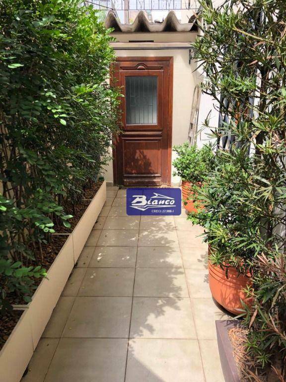 Sobrado à venda com 3 quartos, 220m² - Foto 19