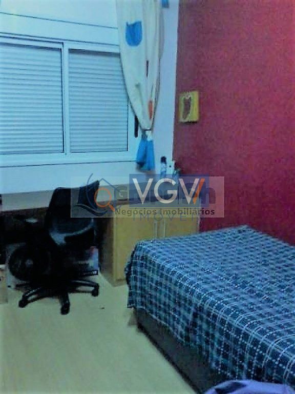 Apartamento à venda com 3 quartos, 94m² - Foto 9