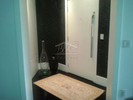 Apartamento à venda com 3 quartos, 212m² - Foto 3