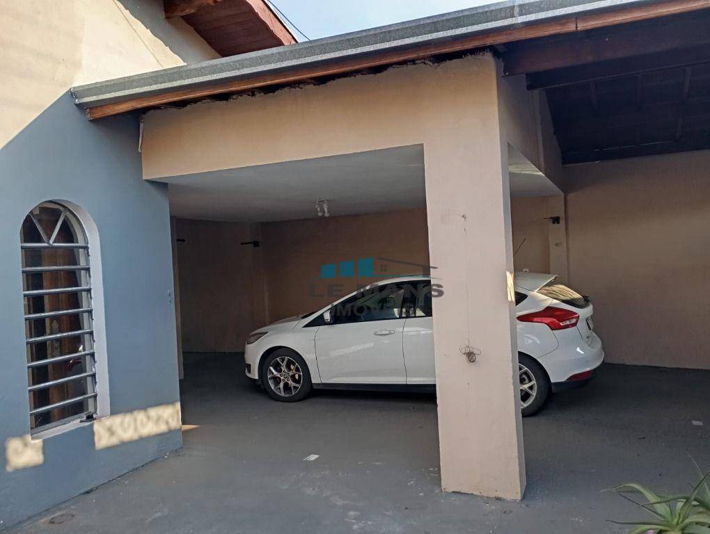 Casa à venda com 3 quartos, 256m² - Foto 11