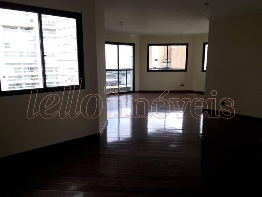 Apartamento para alugar com 4 quartos, 183m² - Foto 1