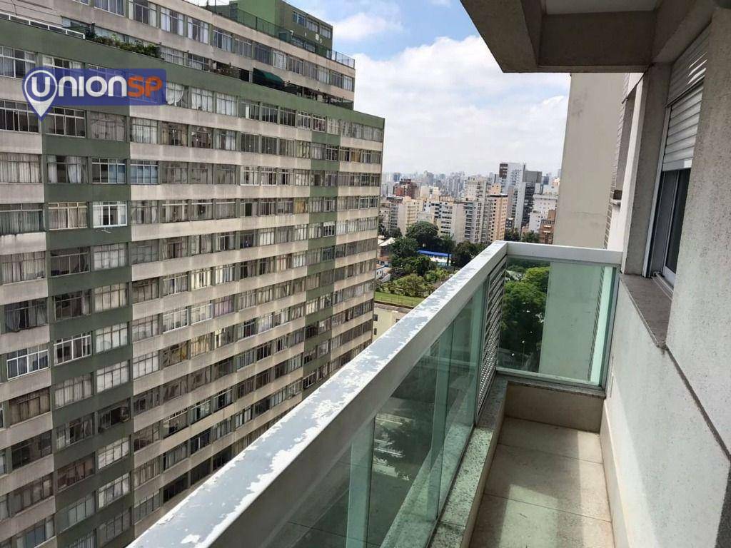 Apartamento à venda com 2 quartos, 60m² - Foto 2