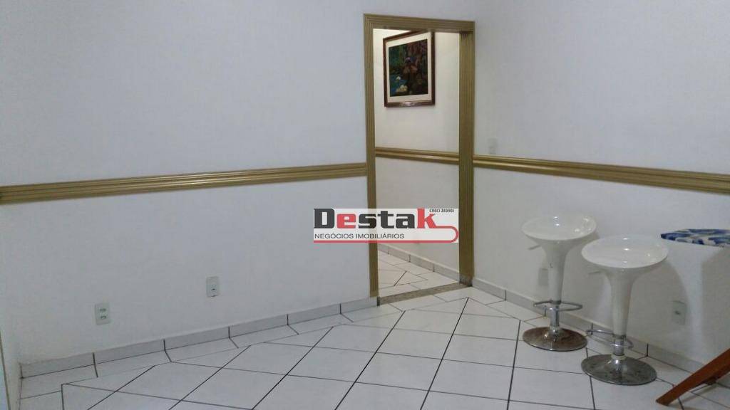 Sobrado à venda com 3 quartos, 300m² - Foto 23