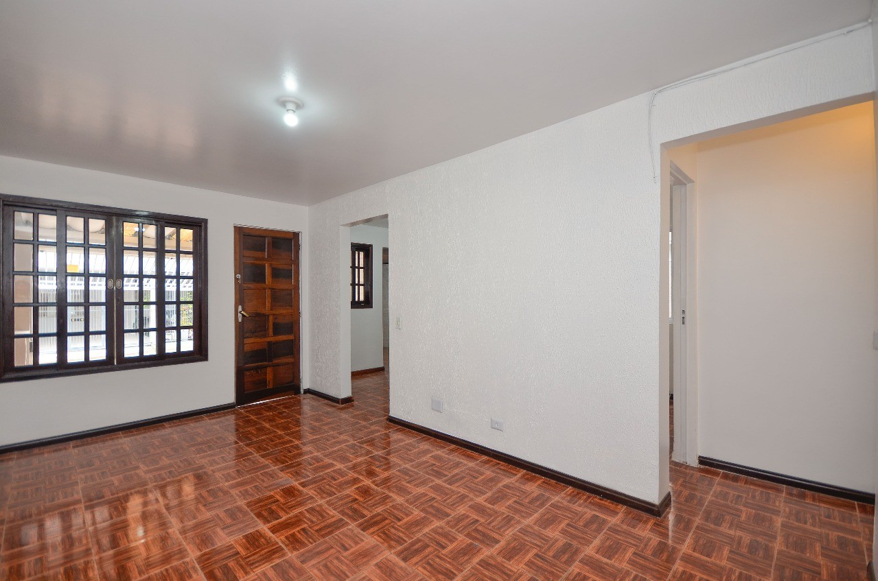 Casa à venda com 3 quartos, 80m² - Foto 2