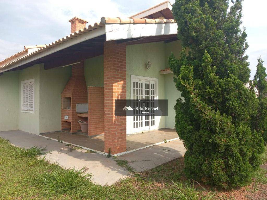 Casa à venda e aluguel com 3 quartos, 104m² - Foto 1