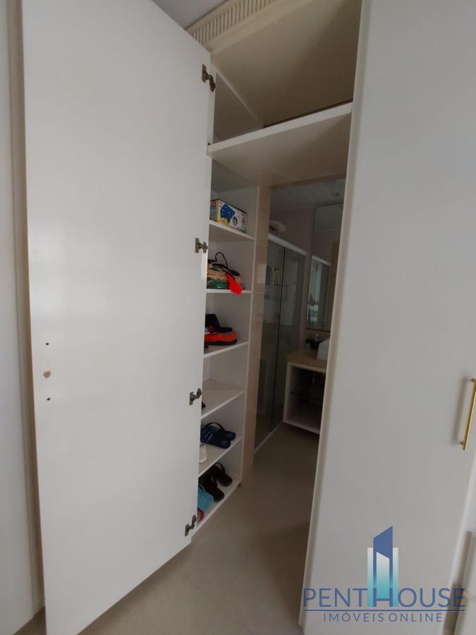 Apartamento à venda com 4 quartos, 135m² - Foto 17