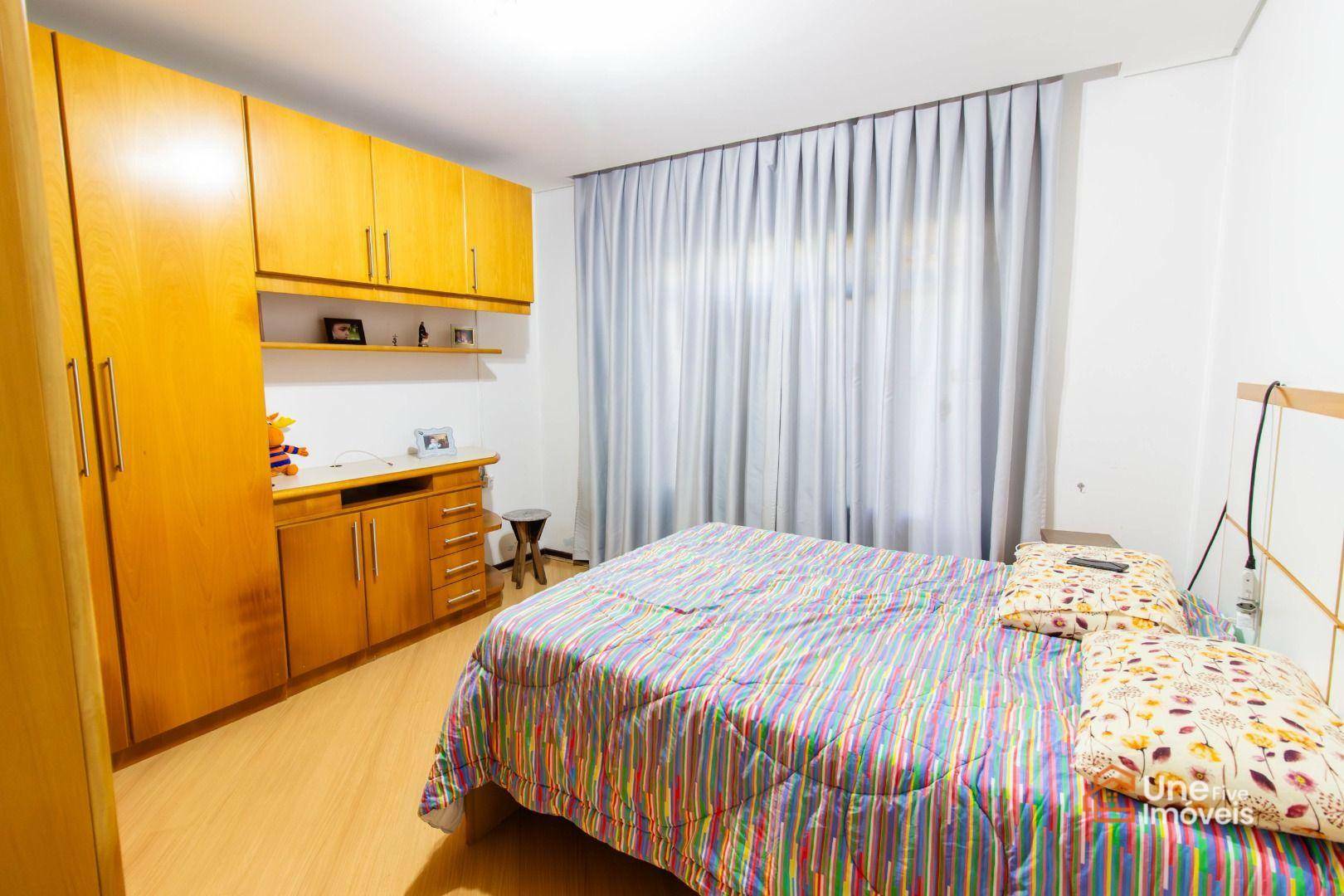 Casa, 3 quartos, 200 m² - Foto 14