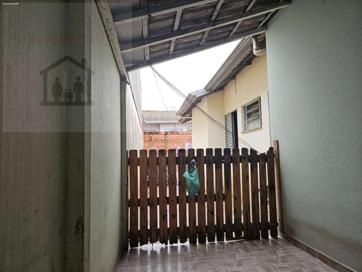 Casa à venda com 3 quartos, 115m² - Foto 4
