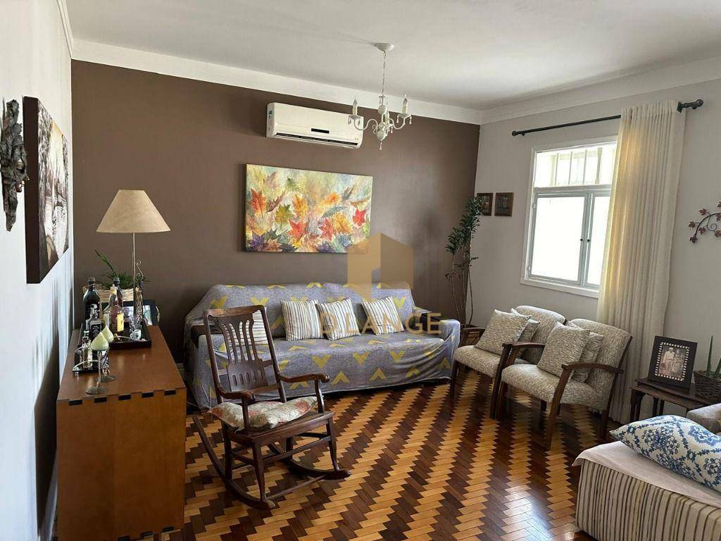 Casa à venda com 3 quartos, 256m² - Foto 7