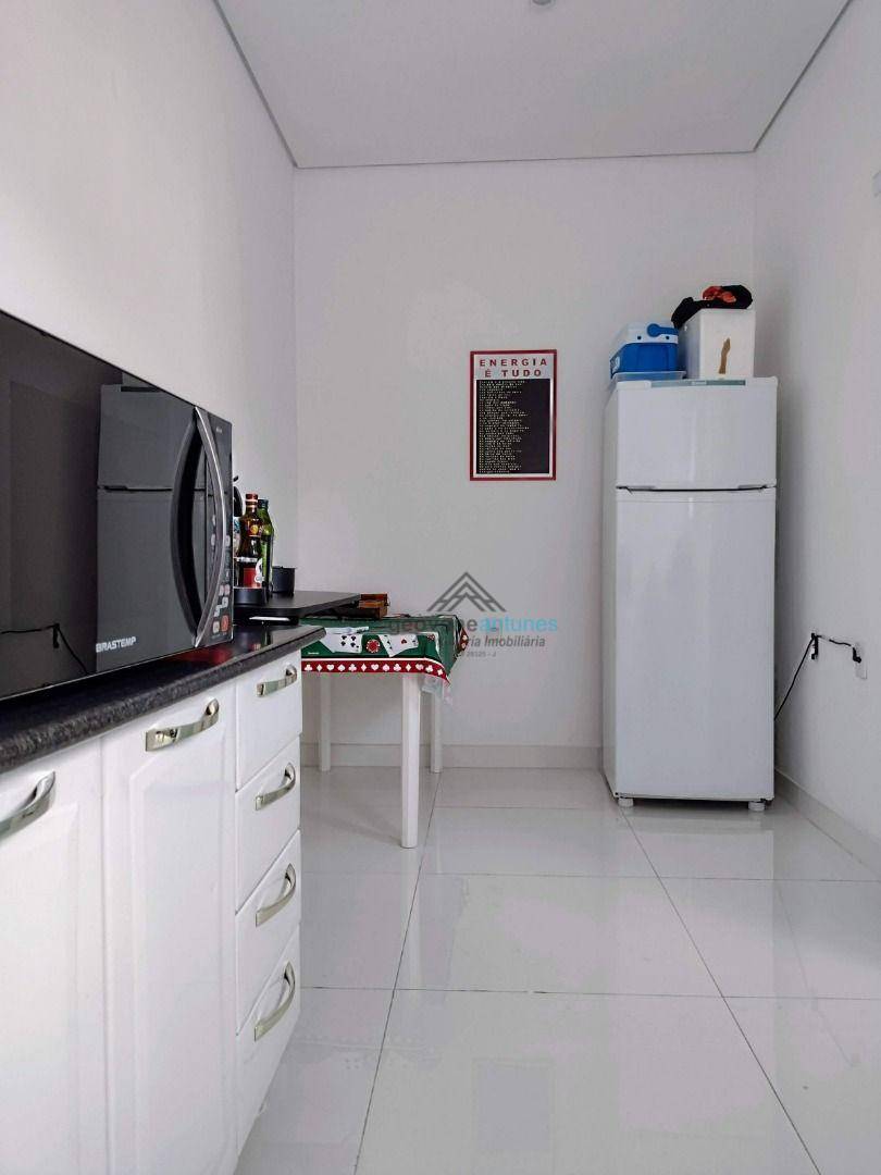 Casa para alugar com 2 quartos, 144m² - Foto 18