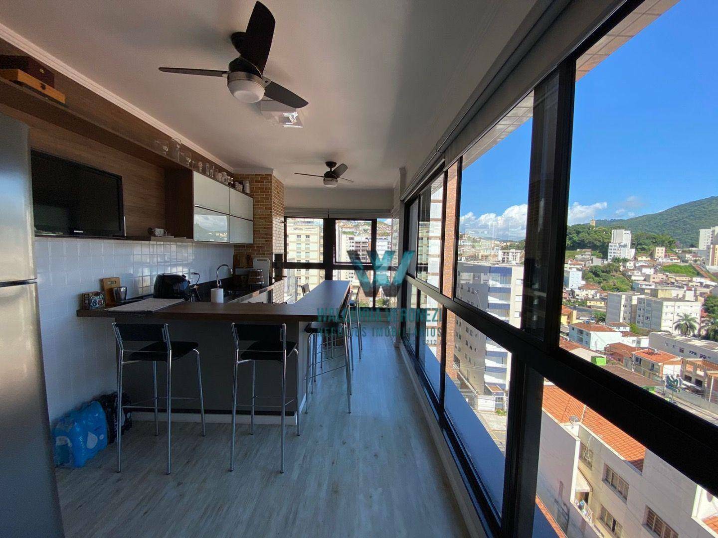 Apartamento à venda com 3 quartos, 135m² - Foto 11