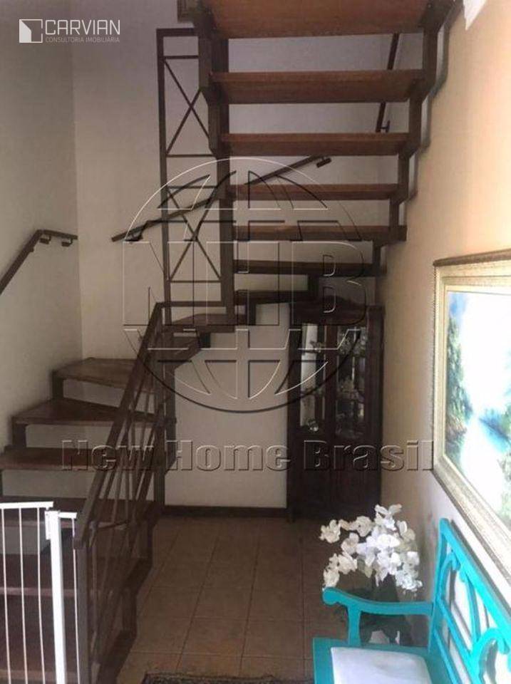 Casa de Condomínio à venda com 4 quartos, 370m² - Foto 2