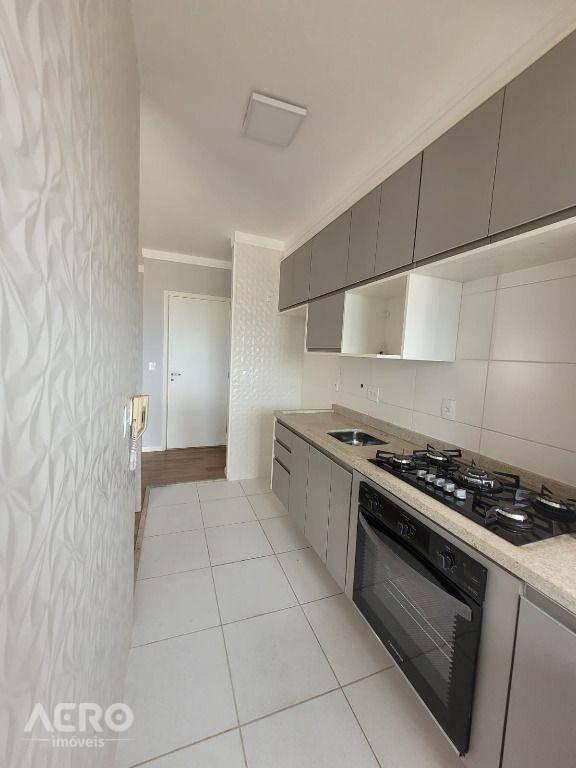 Apartamento à venda com 2 quartos, 62m² - Foto 9