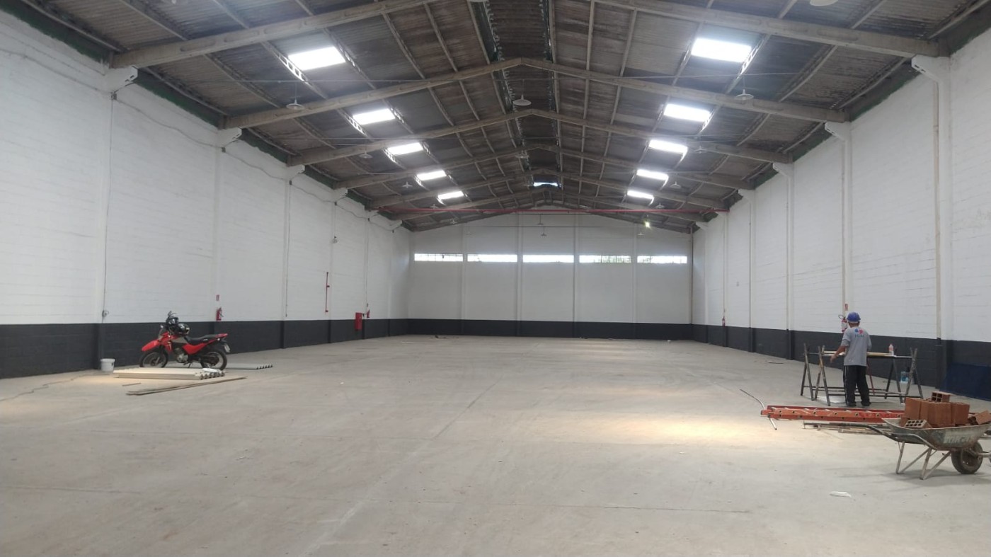 Depósito-Galpão-Armazém para alugar com 1 quarto, 700m² - Foto 10