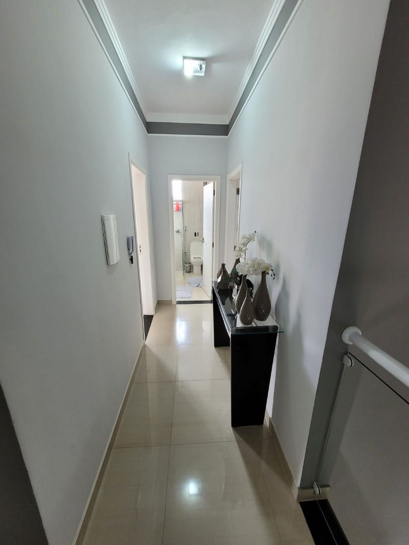 Casa à venda com 3 quartos, 220m² - Foto 17