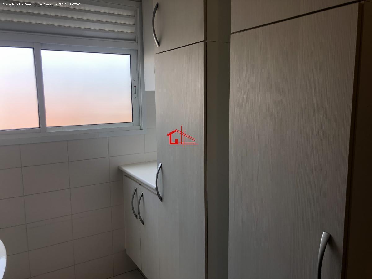 Apartamento à venda com 2 quartos, 75m² - Foto 7