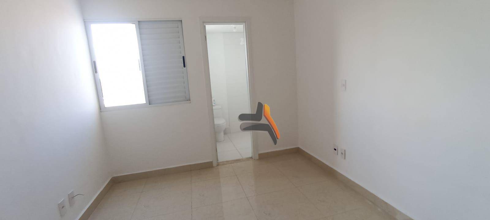 Apartamento para alugar com 2 quartos, 64m² - Foto 4