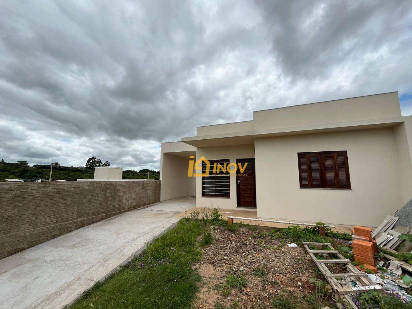 Casa à venda com 2 quartos, 69m² - Foto 2