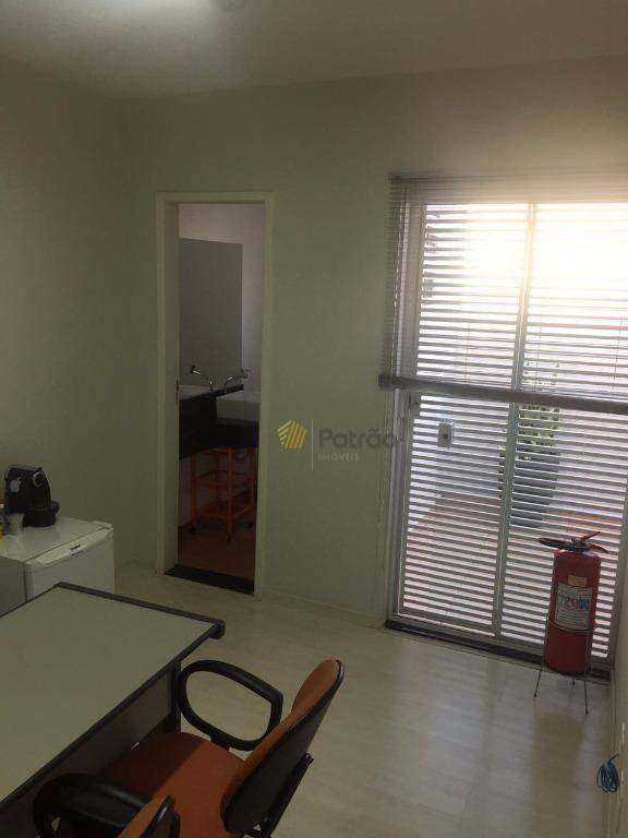 Sobrado à venda com 4 quartos, 250m² - Foto 5