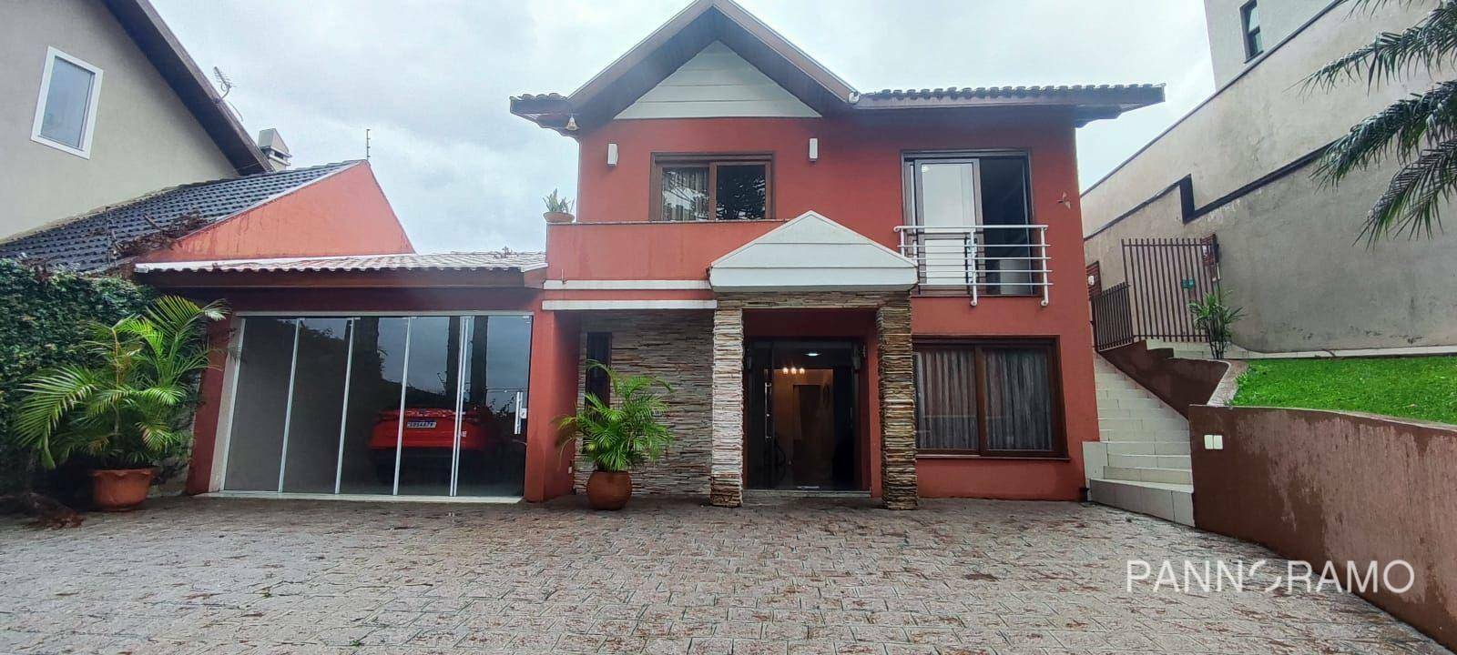 Casa para alugar com 3 quartos, 335m² - Foto 1