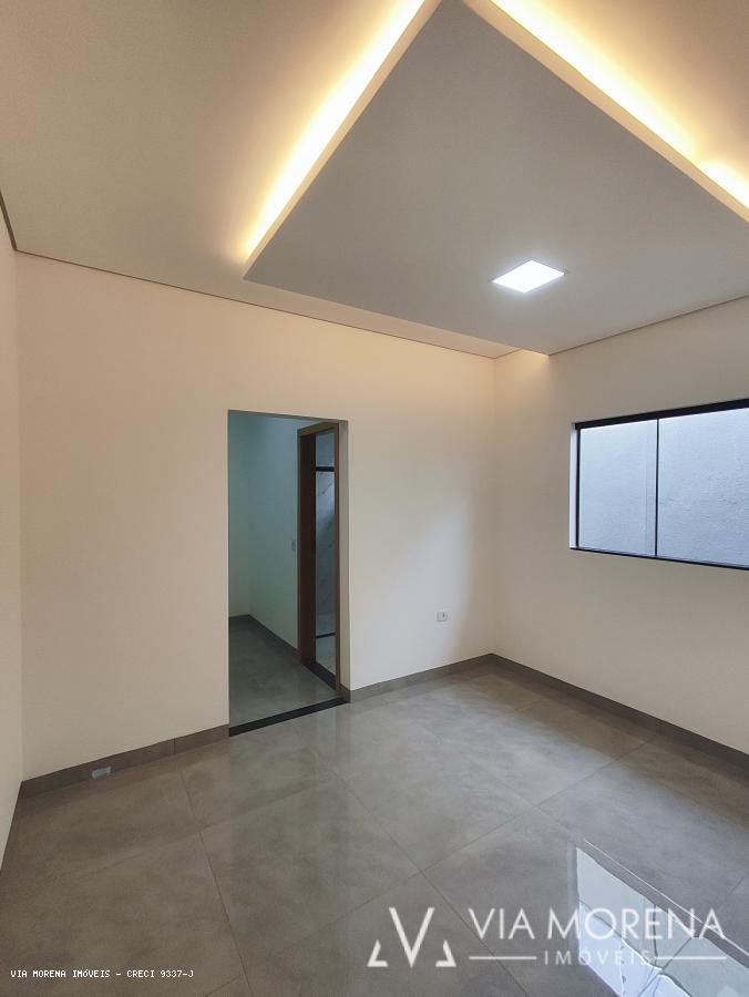 Casa à venda com 3 quartos, 250m² - Foto 9