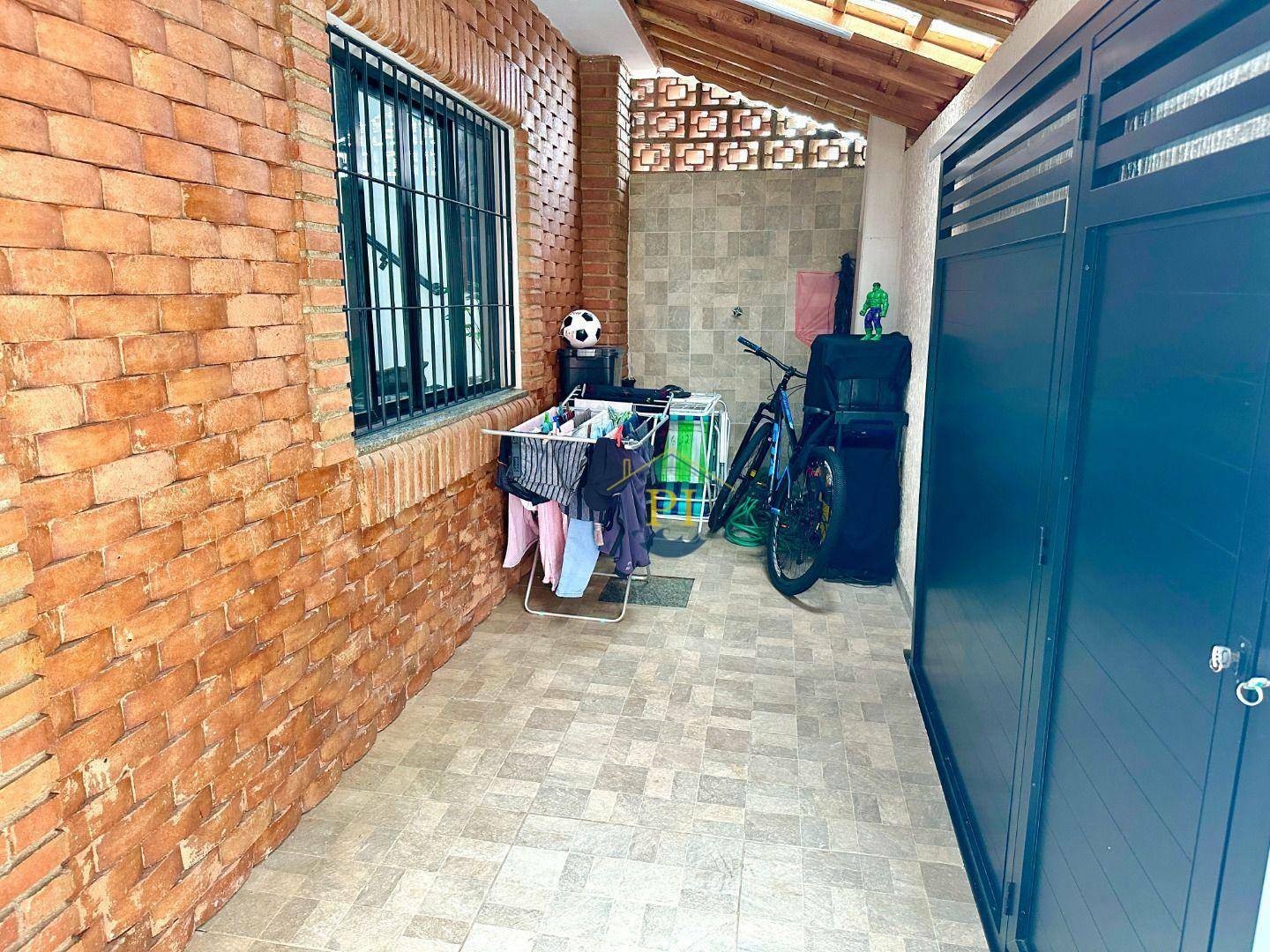 Casa à venda com 3 quartos, 101m² - Foto 37