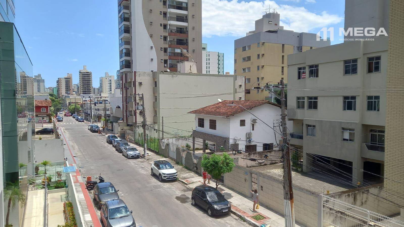 Apartamento para alugar com 3 quartos, 130m² - Foto 19