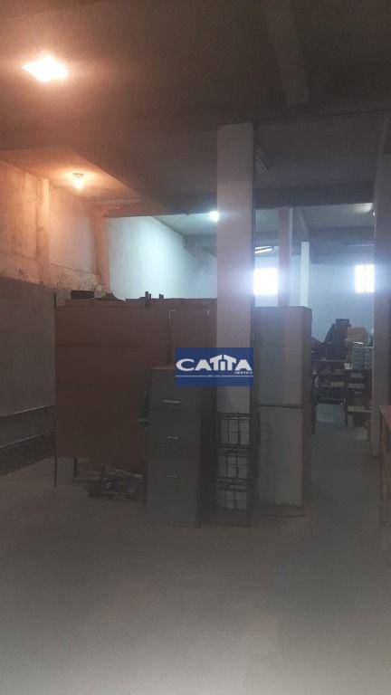 Sobrado à venda com 2 quartos, 260m² - Foto 14