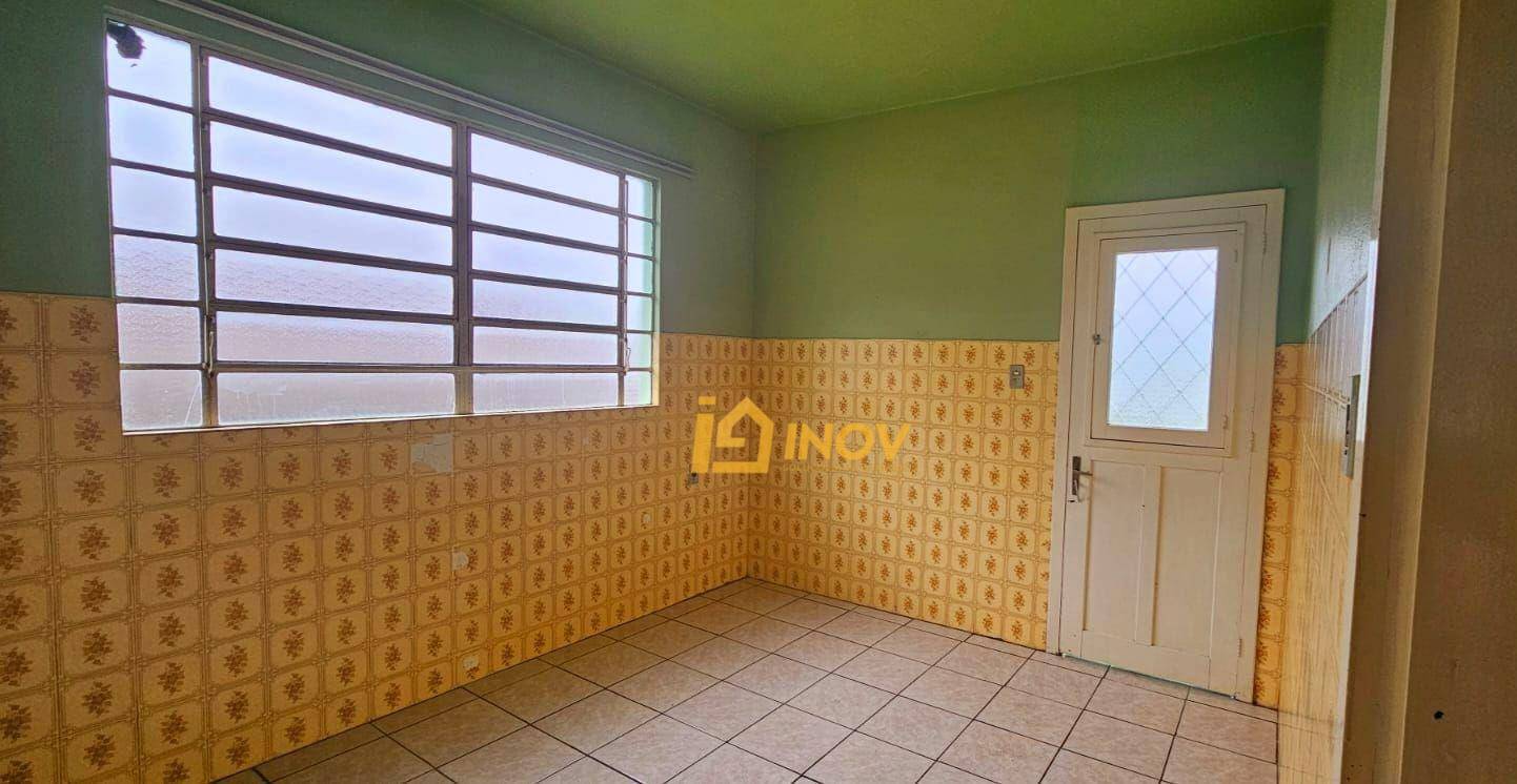 Casa à venda com 2 quartos, 90m² - Foto 10