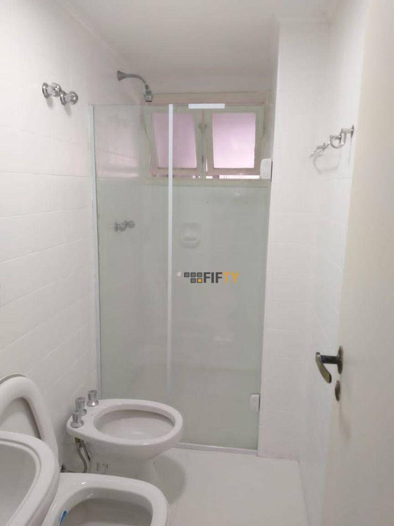 Apartamento para alugar com 3 quartos, 110m² - Foto 8