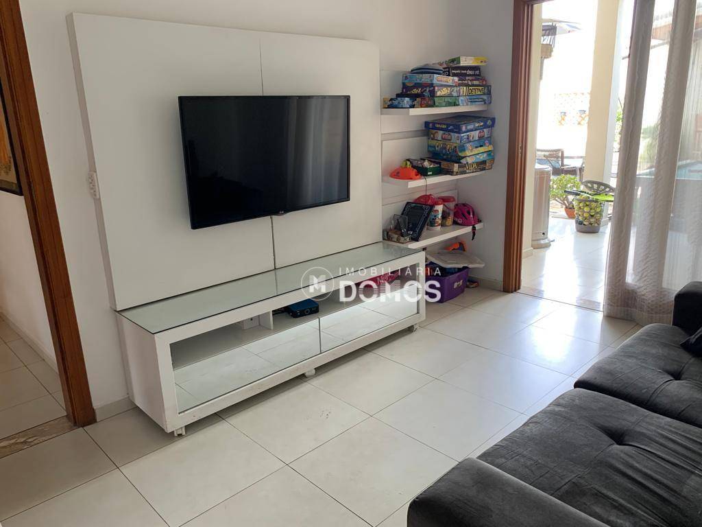 Casa à venda com 3 quartos, 350m² - Foto 11