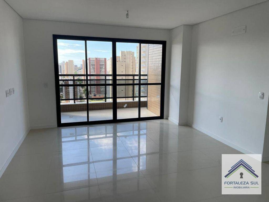 Apartamento à venda com 3 quartos, 107m² - Foto 9