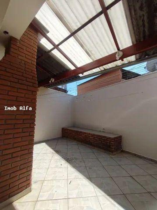 Casa à venda com 2 quartos, 140m² - Foto 9