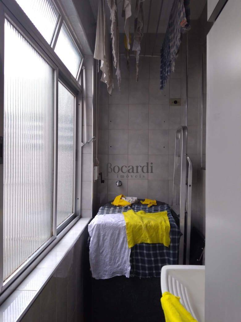 Apartamento à venda com 2 quartos, 70m² - Foto 8