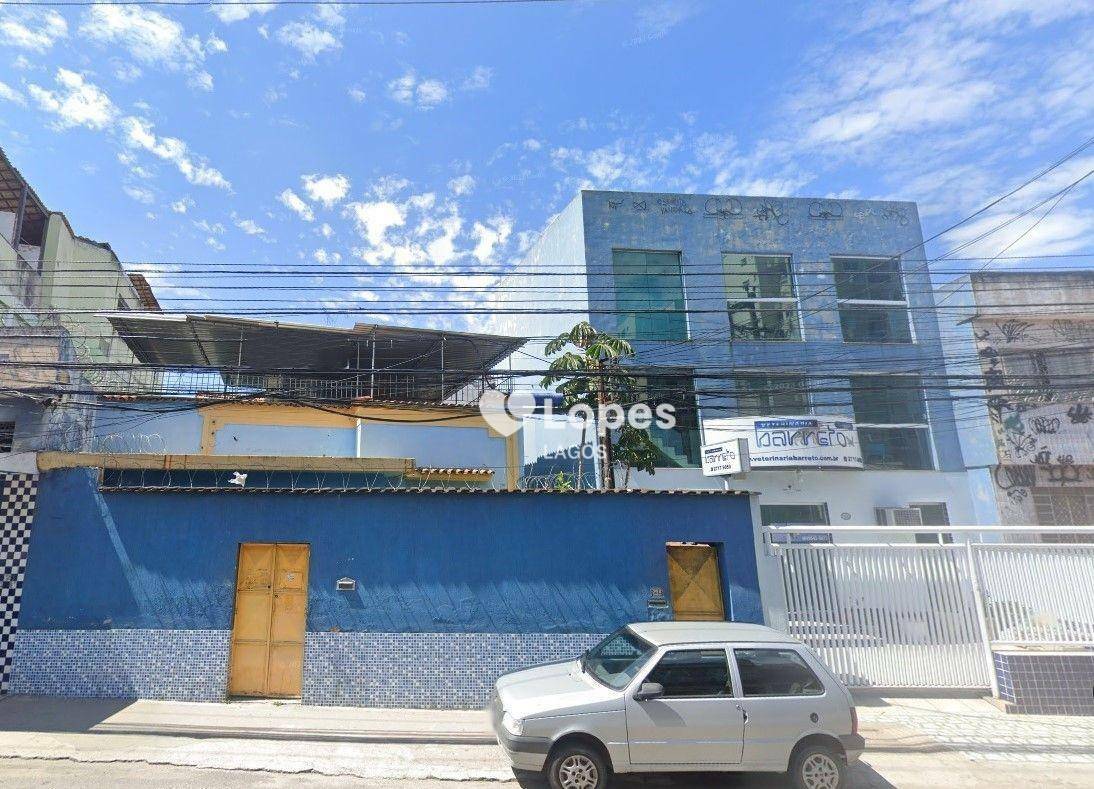 Casa à venda com 5 quartos, 247m² - Foto 1