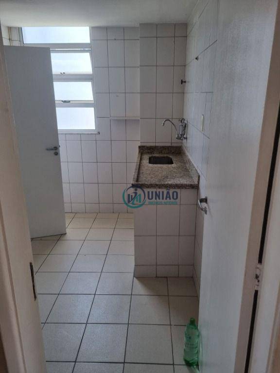 Apartamento à venda com 2 quartos, 76m² - Foto 9